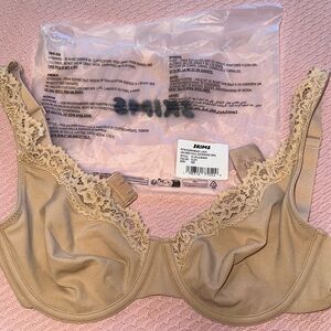SKIMS Beige Lace Accent Bra